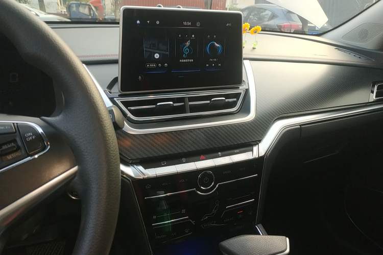 Used Venucia T60 2018 1.6L CVT Smart Edition (ISS) China VI
