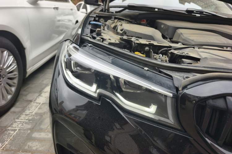 Used BMW 3 Series 2021 Restyled 325Li xDrive M Sport Package