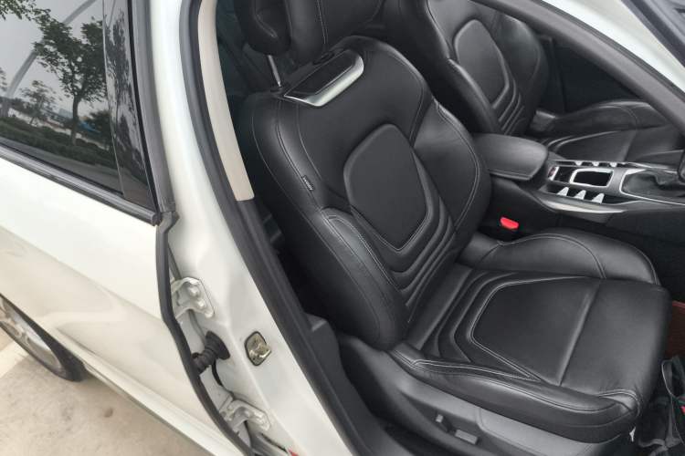 Used DS 5 2013 1.6T Elegant Edition THP160