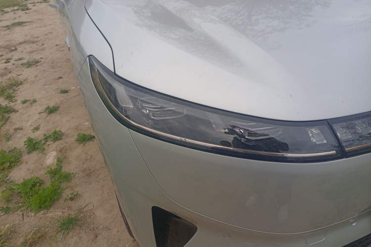 Used Dongfeng eπ eπ008 2024 210Max Range-Extended Version 6 Seats Right Front Headlight