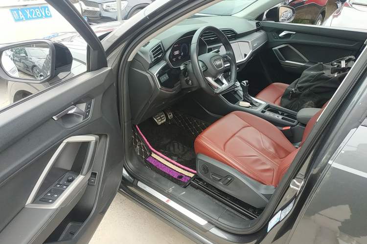 Used Audi Q3 2021 35 TFSI Fashion Dynamic Model