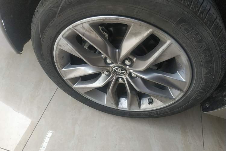 Used Toyota Avalon 2022 2.0L Luxury Edition