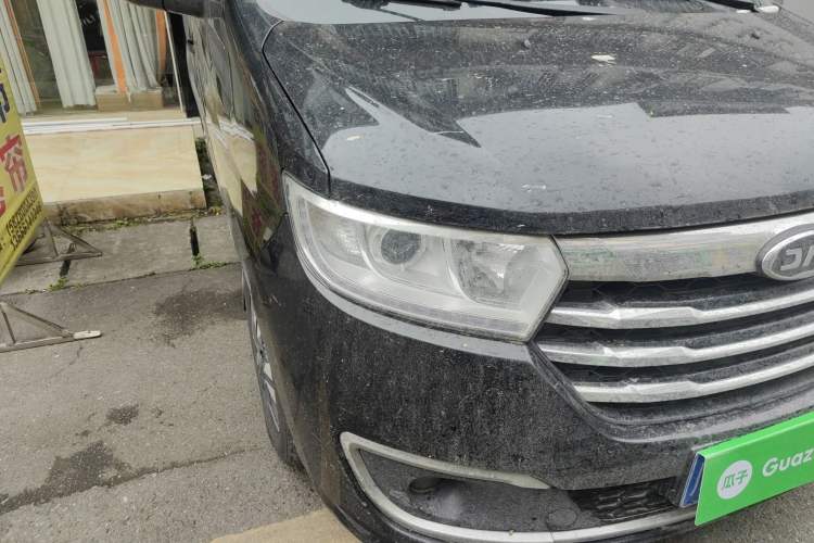 Used JAC Refine M3 2018 IKEA Edition 1.6L Luxury Smart Model