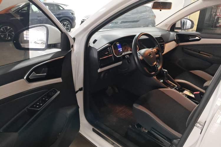 Used Jetta VS5 2023 280TSI Automatic Trend Edition
