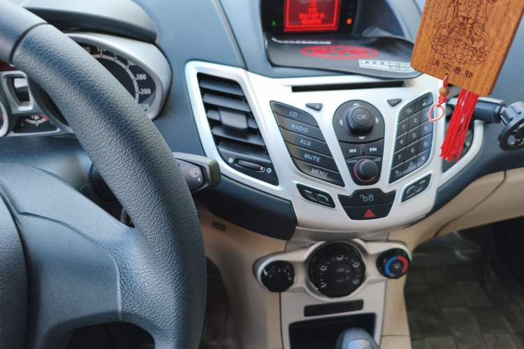 Used Ford Fiesta 2011 Sedan 1.5L Automatic Fashion Edition Audio And AC Panel