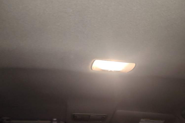 Used Honda Fit 2011 1.3L manual Comfort version Headliner