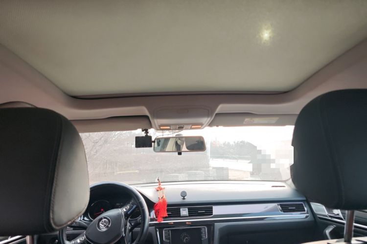 Used Volkswagen C-TREK 2017 1.6L Automatic Luxury Model Headliner