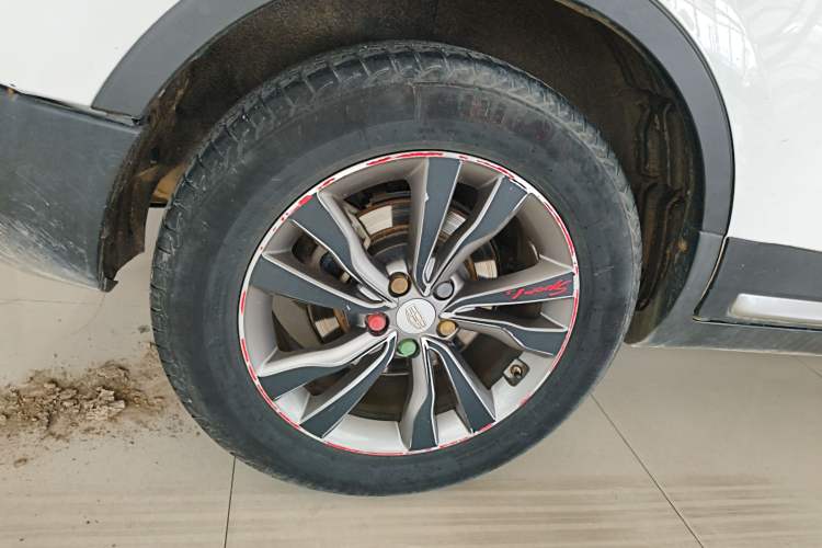 Used Geely Auto Emgrand X7 Sport 2016 1.8TD Automatic ZhiZun Version