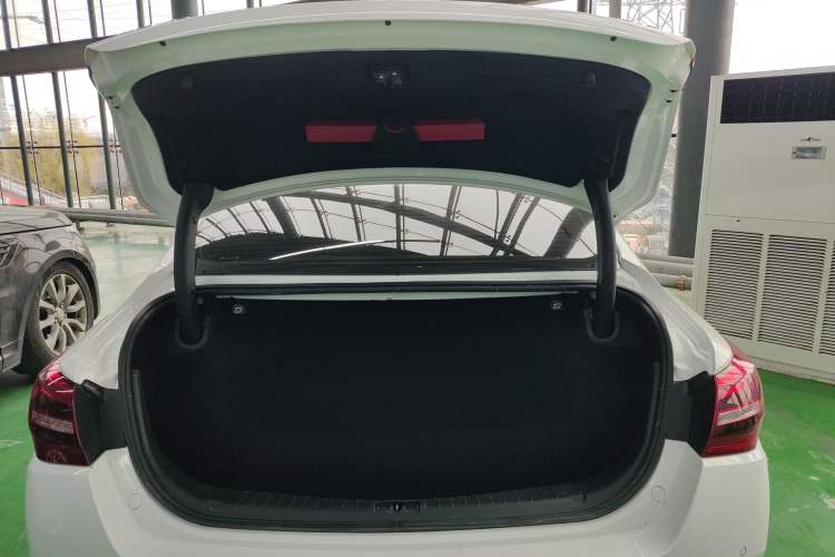 Used Hongqi H5 2022 Classic Model 1.5T DCT Flagship Edition
