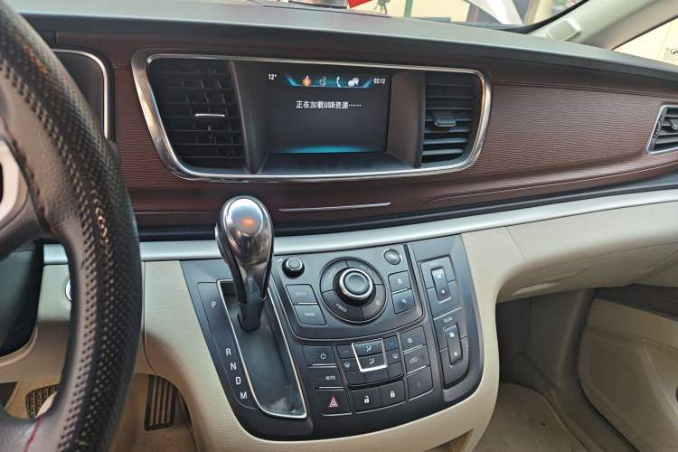 Used Buick GL8 2018 28T Comfort Model China VI Standard
