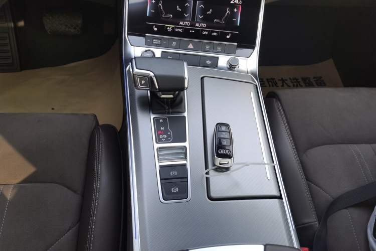 Used Audi A7L 2022 45 TFSI S-line Dream-Building Edition
