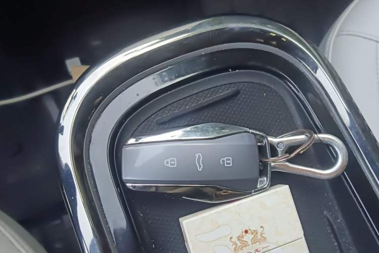 Used JAC Yiwei 3 2023 405km Air