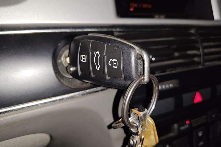 Used Audi A6L 2011 2.0 TFSI Automatic Standard Edition
