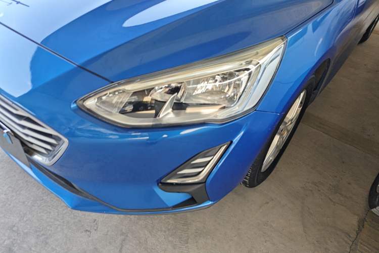 Used Ford Focus 2019 Sedan 1.5L Automatic FENGYUE Model China V Standard
