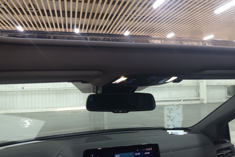 Used Toyota SIENNA 2021 2.5L Hybrid Premium Edition