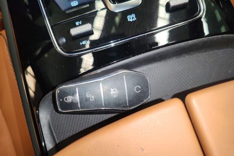 Used BYD Tang New Energy 2023 DM-i Champion Edition 112KM Prestige Model Vehicle Key