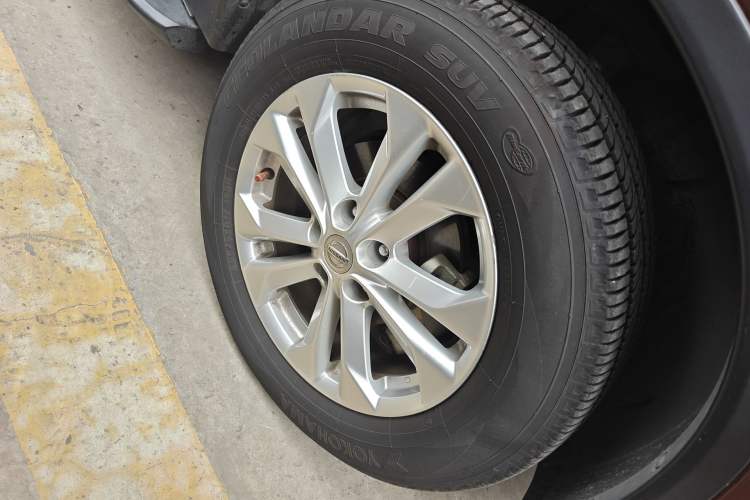 Used Nissan X-Trail 2015 2.0L CVT Comfort MAX Edition 2WD
