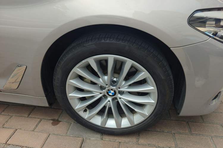 Used BMW 5 Series 2019 530Li Leading Model Luxury Package
