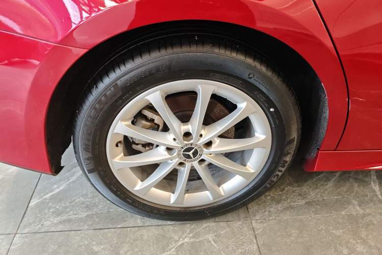 Used Mercedes-Benz A-Class 2021 A 200 L Sport Sedan Fashion Model
