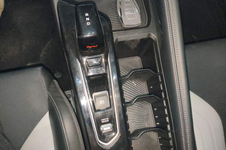 Used Geely Auto Coolray 2022 Bin Yue COOL 1.5TD DCT Battle Edition
