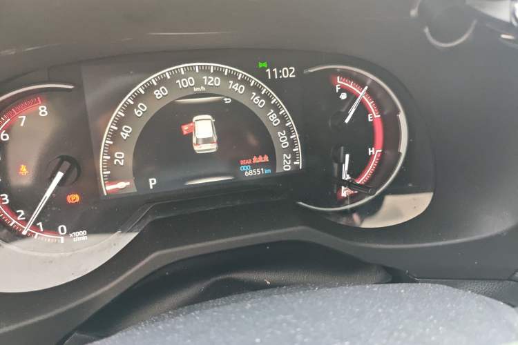 Used Toyota RAV4 2022 2.0L CVT Two-Wheel Drive Fashion Plus Edition Odometer Close Up