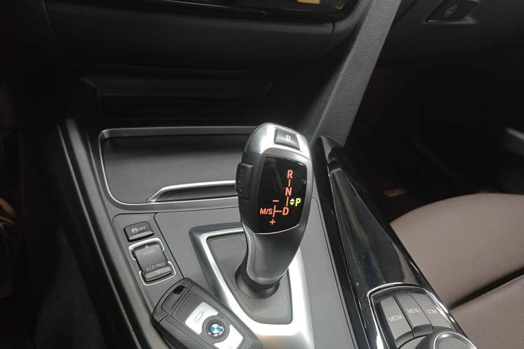 Used BMW 3 Series 2018 320Li Fashion Model
