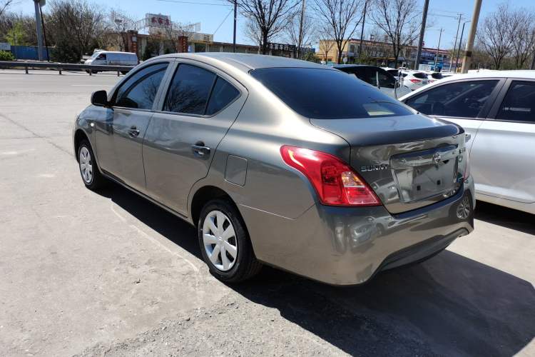 Used Nissan Sunny 2015 1.5XE Manual Comfort Edition Rear Left 45 Deg
