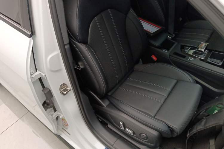 Used Audi A4L 2024 40 TFSI Luxury Dynamic Edition