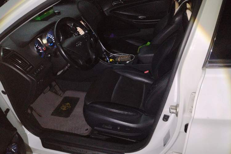 Used Hyundai Sonata 2013 2.0L Automatic Luxury Edition