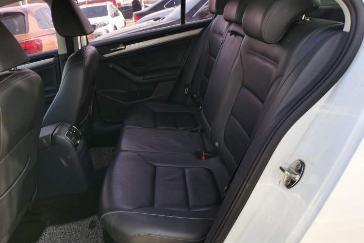 Used Volkswagen Sagitar 2017 230TSI Automatic Comfort Version