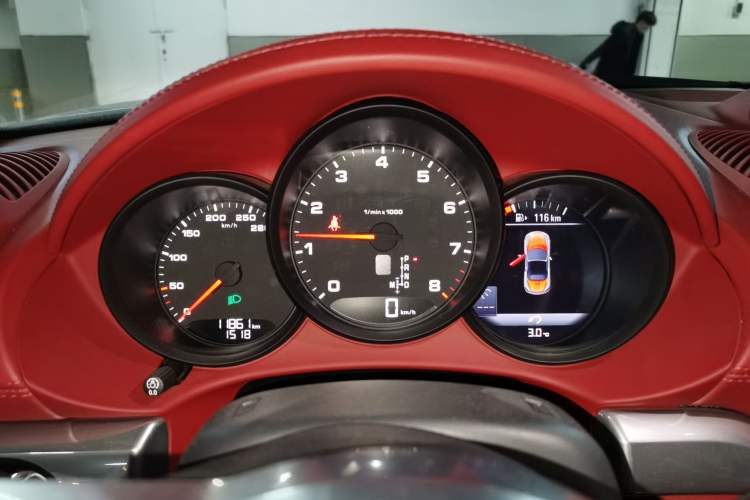 Used Porsche 718 2022 Boxster 2.0T
