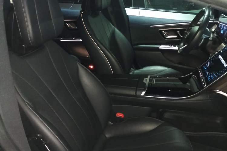 Used Mercedes-Benz EQE 2022 350 Pioneer Edition Right Front Seat