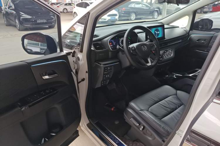 Used Honda Elysion 2022 2.0L eHEV Luxury Edition