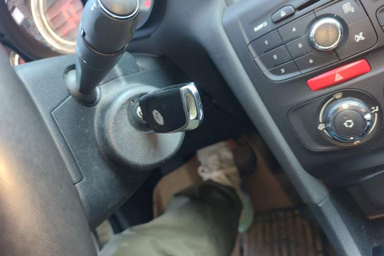 Used Citroen C4L 2014 1.8L Intelligent Drive Manual Enjoyment Model
