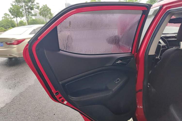 Used BYD Yuan New Energy 2018 EV360 Smart Connect Cool Edition
