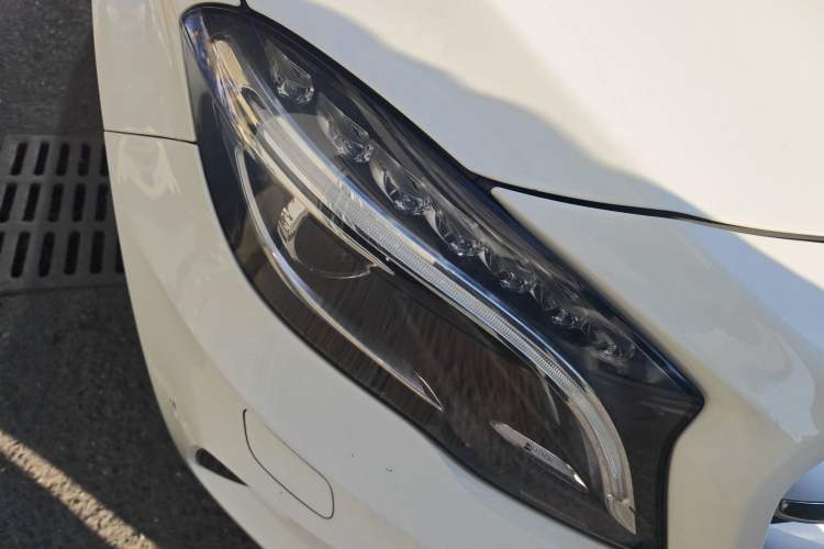 Used Mercedes-Benz GLA 2015 GLA 220 4MATIC Fashion Model
