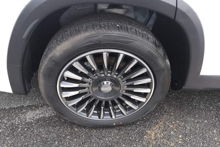 Used Geely Auto Haoyue L 2025 2.0T DCT Luxury Edition
