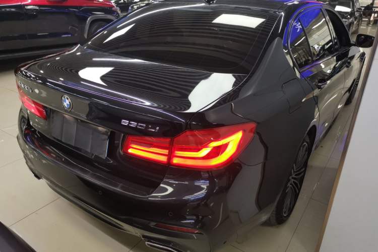 Used BMW 5 Series 2018 530Li Luxury Edition M Sport Package
