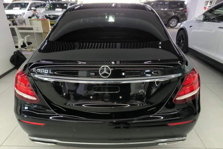 Used Mercedes-Benz E-Class 2019 E 300 L Luxury Model

