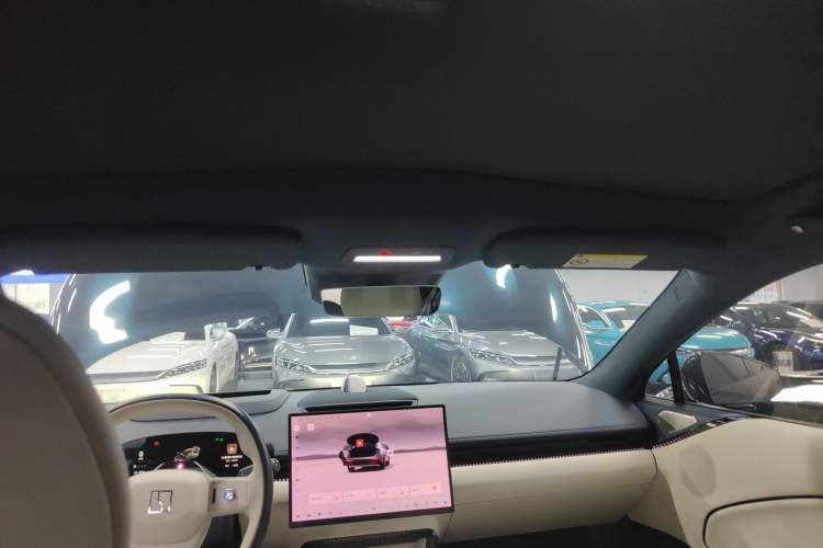 Used Zeekr 007 2024 Rear-Drive Intelligent Driving Version 75 kWh
