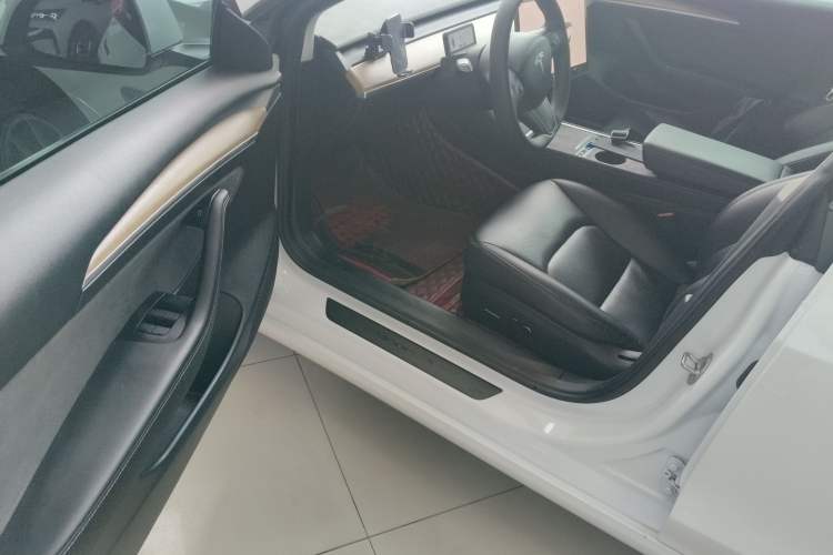 Used Tesla Model 3 2022 Rear-Wheel-Drive Version
