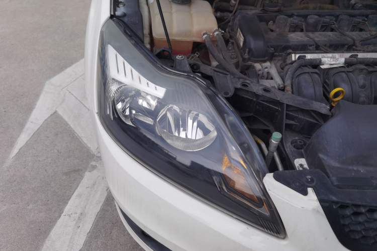 Used Ford Focus 2013 Hatchback Classic 1.8L Manual Base Model