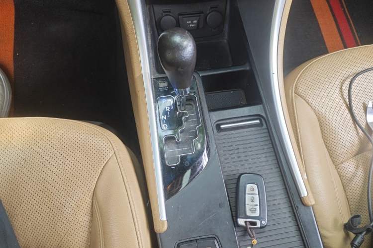 Used Hyundai Sonata 2013 2.0L Automatic Luxury Edition