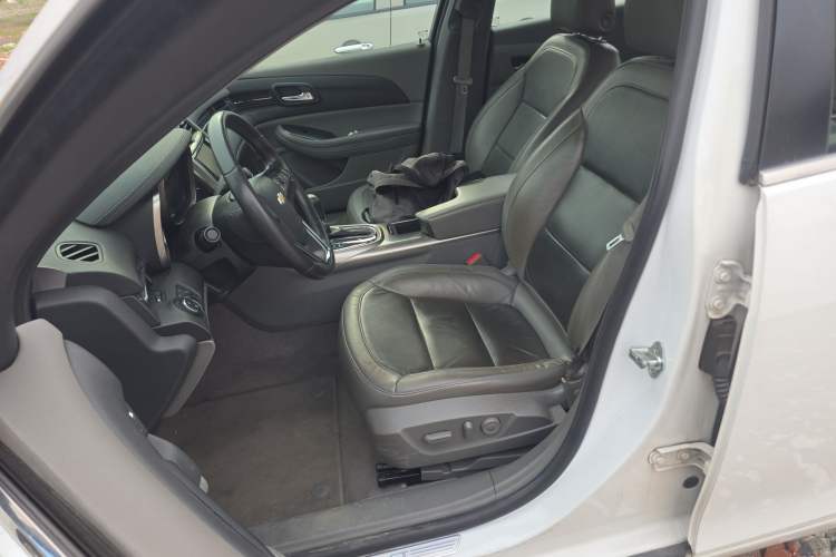 Used Chevrolet Malibu 2012 2.0L Automatic Luxury Edition Left Front Seat