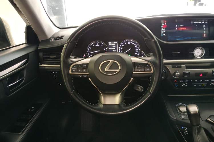 Used Lexus ES 2015 200 Elite Edition

