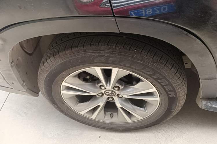 Used Toyota Highlander 2021 2.0T Two-Wheel Drive Elite Edition 5 Seats