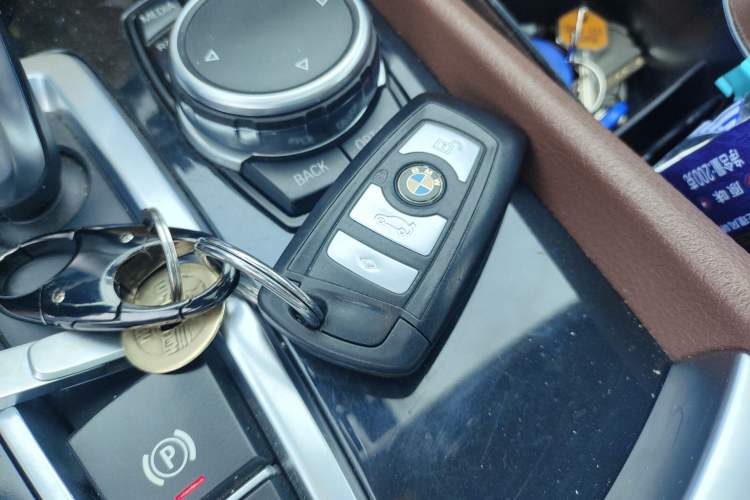 Used BMW 5 Series GT 2015 535i Leading Model Vehicle Key