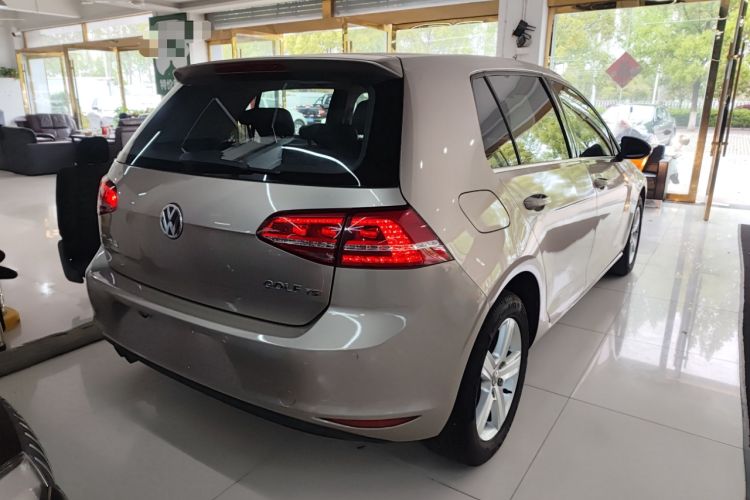 Used Volkswagen Golf 2014 1.4TSI Automatic Luxury Model Rear Right 45 Deg