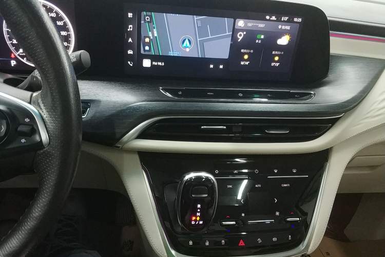 Used Buick GL8 2020 Avenir Avia Six-Seat Deluxe Edition