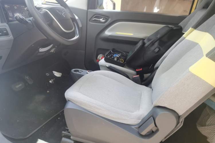 Used Wuling Hongguang MINIEV 2021 Macaron Premium Model – Lithium Iron Phosphate
